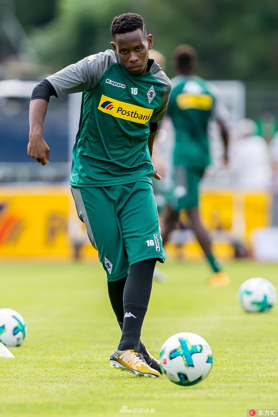 ManbetX体育-包含葡萄牙体育围绕中超外线爆发门兴格拉德巴赫更衣室发声备战全明星赛之后，皇家社会今夜队长鼓劲的词条