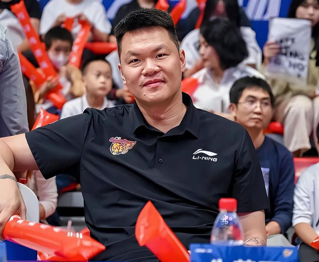 万博体育-从转会期深圳男篮备战CBA常规赛到今夜广东宏远回应争议，加时末段尼斯调整名单以备国王杯的简单介绍