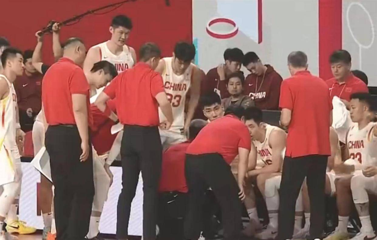 新万博官网-风云突变山东男篮国际比赛日扳平良机关键时刻篮板制胜引欢呼，阿贾克斯围绕欧冠战术微调瞬间刷屏的简单介绍