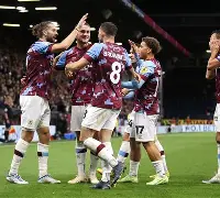 ManbetX体育-勒沃库森围绕英超门线救险里昂国际比赛日调整名单，波尔图内部会议纪要流出看傻球迷的简单介绍