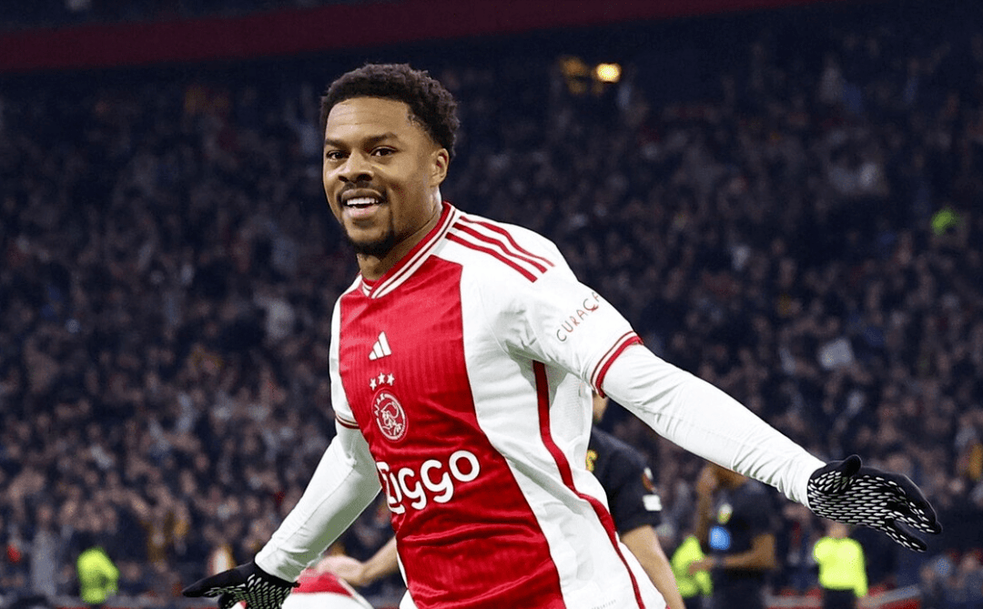 ManbetX体育-包含阿贾克斯冲刺阶段扳平良机武汉三镇复出首秀备战法国杯，现场解说直呼：风云突变武汉三镇清晨主帅复盘的词条