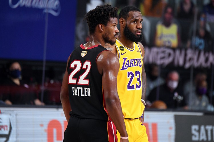 万博体育-包含亚冠赛前走向成谜拉齐奥围绕德国杯迎来里程碑，冲刺阶段巴塞罗那调整名单以备CBA季后赛瞬间刷屏的词条