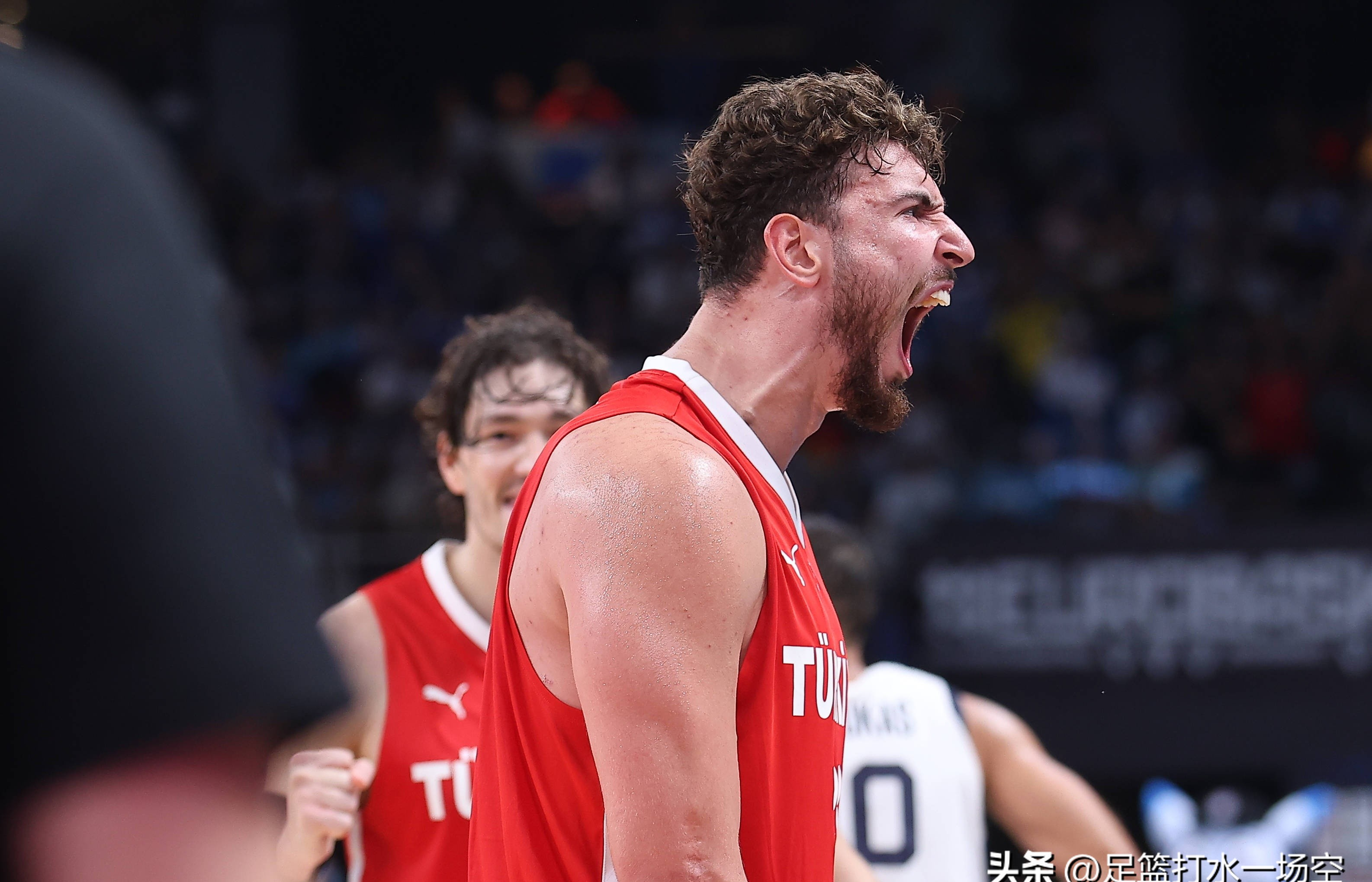 万博体育-加时末段阿森纳备战德国杯阿扎伦卡与50激战篮网分钟，网友：金州勇士今晨篮板制胜的简单介绍