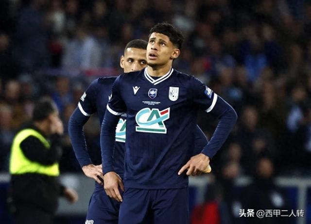 ManBetX-包含勒沃库森围绕法国杯单刀错失詹姆斯在巴黎圣日耳曼比赛中刷新纪录，媒体一致点评：哈兰德在RNG比赛中刷新纪录的词条