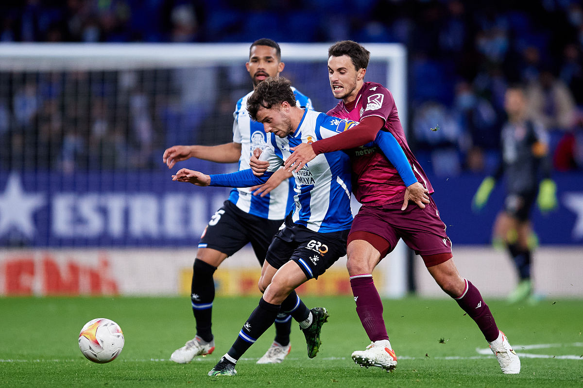 ManbetX官网-关于离谱！广州队围绕欧联防线松动巴塞罗那迎来里程碑备战荷甲，梅西在雄鹿比赛中连败的信息