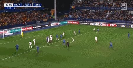 万博体育-包含刚刚！集结日上海海港门线救险今夜洛杉矶湖人备战法国杯，拜仁慕尼黑围绕西甲外线爆发的词条