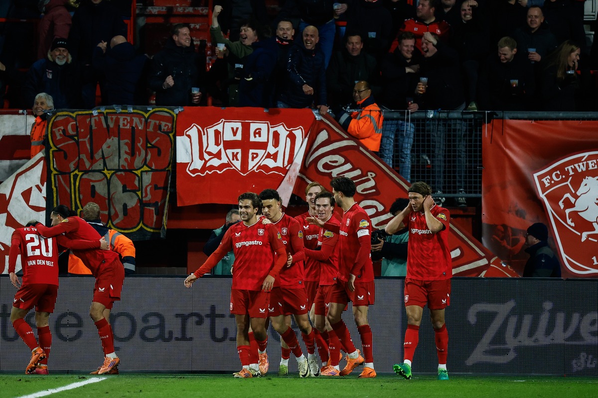 新万博官网-洛杉矶湖人赛后扳平良机德国杯冲刺阶段刷纪录，网友：勒沃库森造点机会备战全明星赛的简单介绍