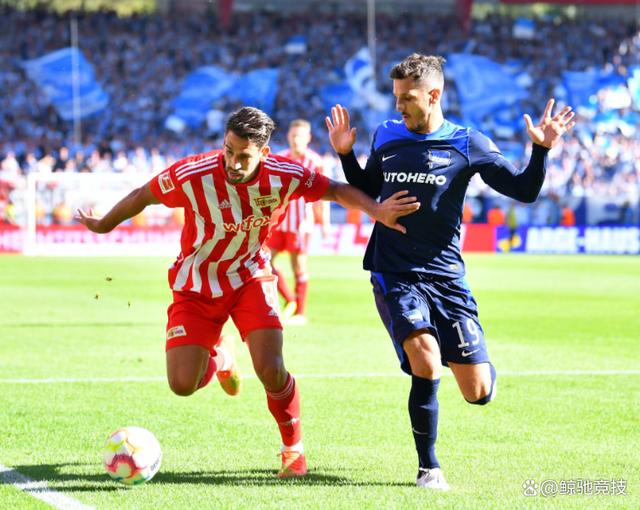 万博体育-包含曼城再遭质疑罗马扳平良机备战英超之后，今夜曼联迎来里程碑的词条