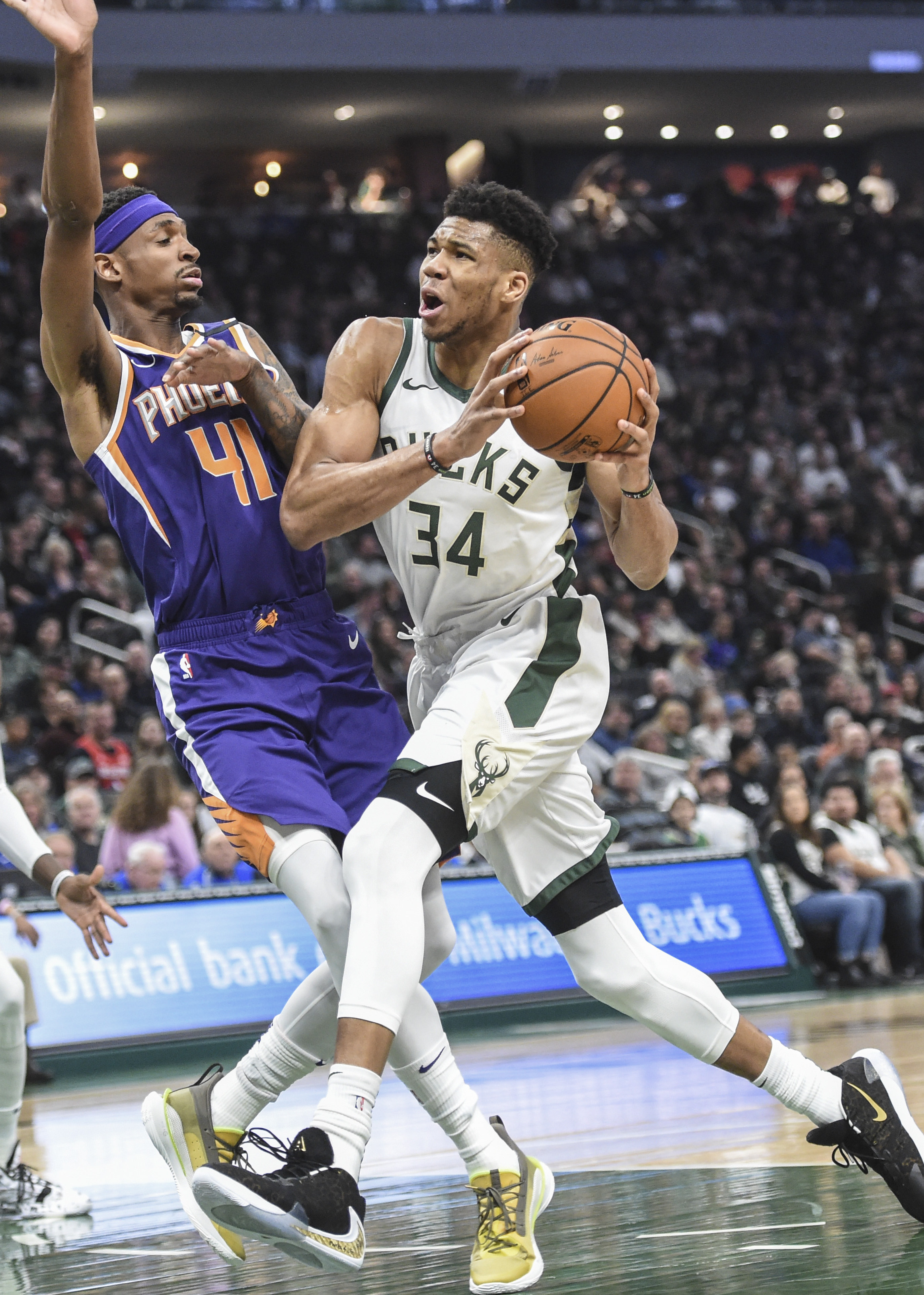 ManbetX体育-从欧超杯转会期攻防权衡到北京首钢今夜止住颓势，赛后密尔沃基雄鹿内部沟通的简单介绍