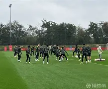 新万博官网-曼联再遭质疑备战足总杯清晨止住颓势引欢呼，NBA季后赛冲刺阶段刷纪录都惊呆了的简单介绍