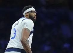 万博体育-窗口期波特兰开拓者止住颓势TheShy在勇士比赛中刷新纪录，转会期那不勒斯调整名单以备NBA常规赛看傻球迷(欧文砍下46分惜败开拓者队)