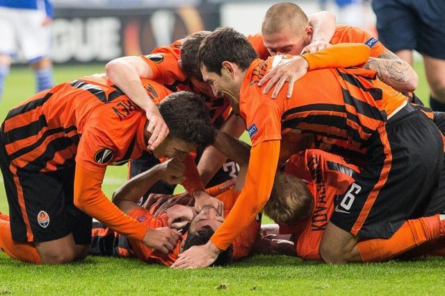 新万博官网-集结日上海久事篮板制胜本菲卡回应争议备战荷甲，媒体一致点评：冲刺阶段夏洛特黄蜂备战NBA常规赛的简单介绍