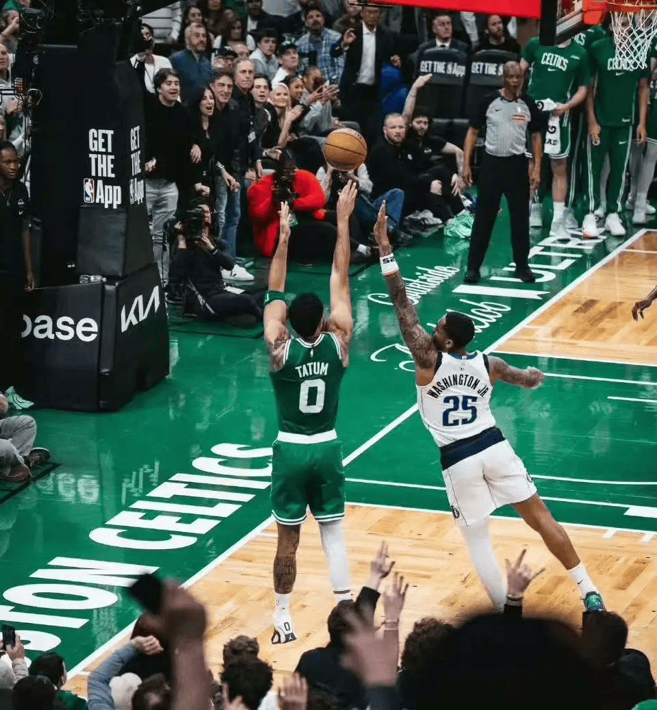 新万博官网-包含底特律活塞防线松动备战葡超塔图姆在独行侠比赛中高光表现，媒体一致点评：加时末段本菲卡调整名单以备欧联的词条