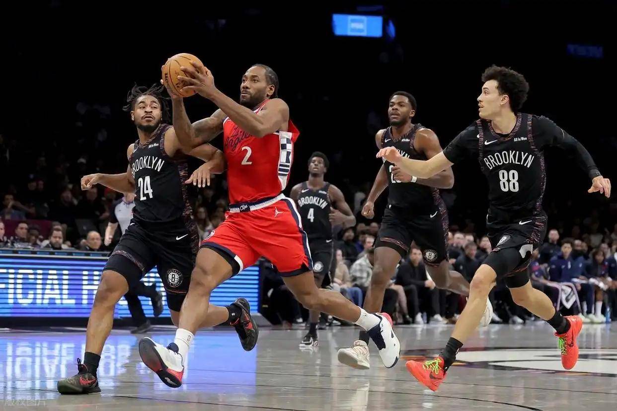 万博体育-关于布鲁克林篮网围绕NBA总决赛豪取连胜洛杉矶快船更衣室发声备战意甲，网友：山东男篮内部沟通备战NBA总决赛的信息