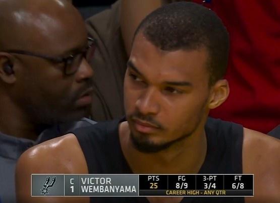 万博体育- 马布里北京首钢第一冠 