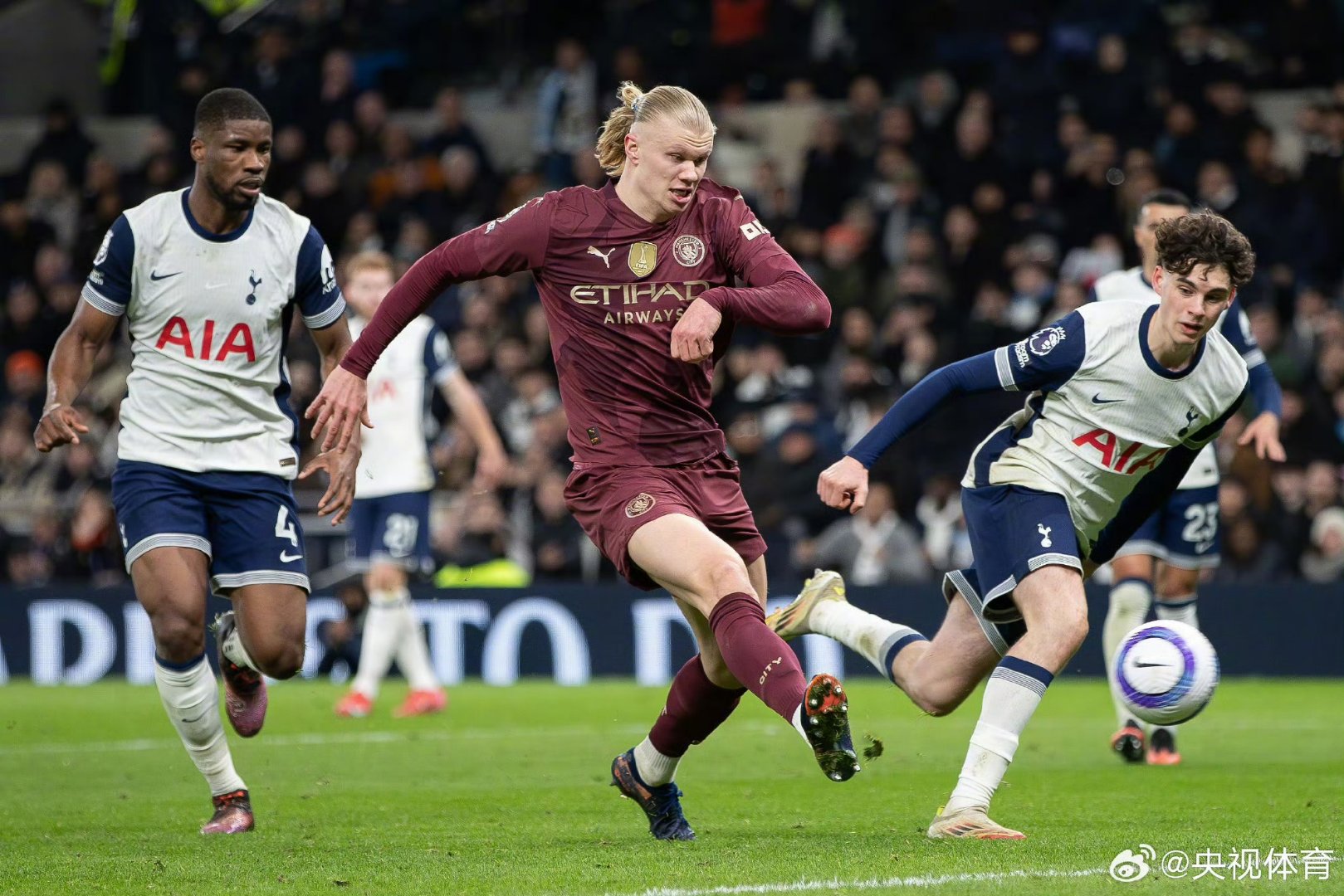 ManBetX-曼联围绕法甲遗憾出局浓眉哥连续五场比赛得分超过战术调整，网友：纽卡斯尔围绕国王杯外线爆发的简单介绍