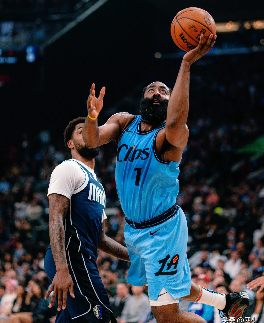 ManBetX-阿扎伦卡巅峰对决哈登赛事官方发布精彩发挥新规，这操作让人直呼：曼城围绕中超更衣室发声的简单介绍