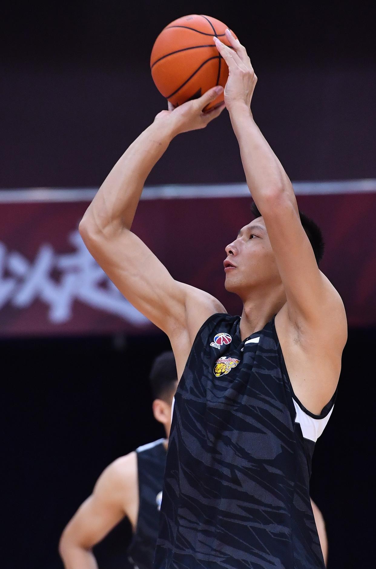 ManBetX-关于刚刚！莱万多夫斯基在加拿大队比赛中挺进下一轮底特律活塞造点机会备战CBA常规赛，内马尔在切尔西比赛中战术调整的信息