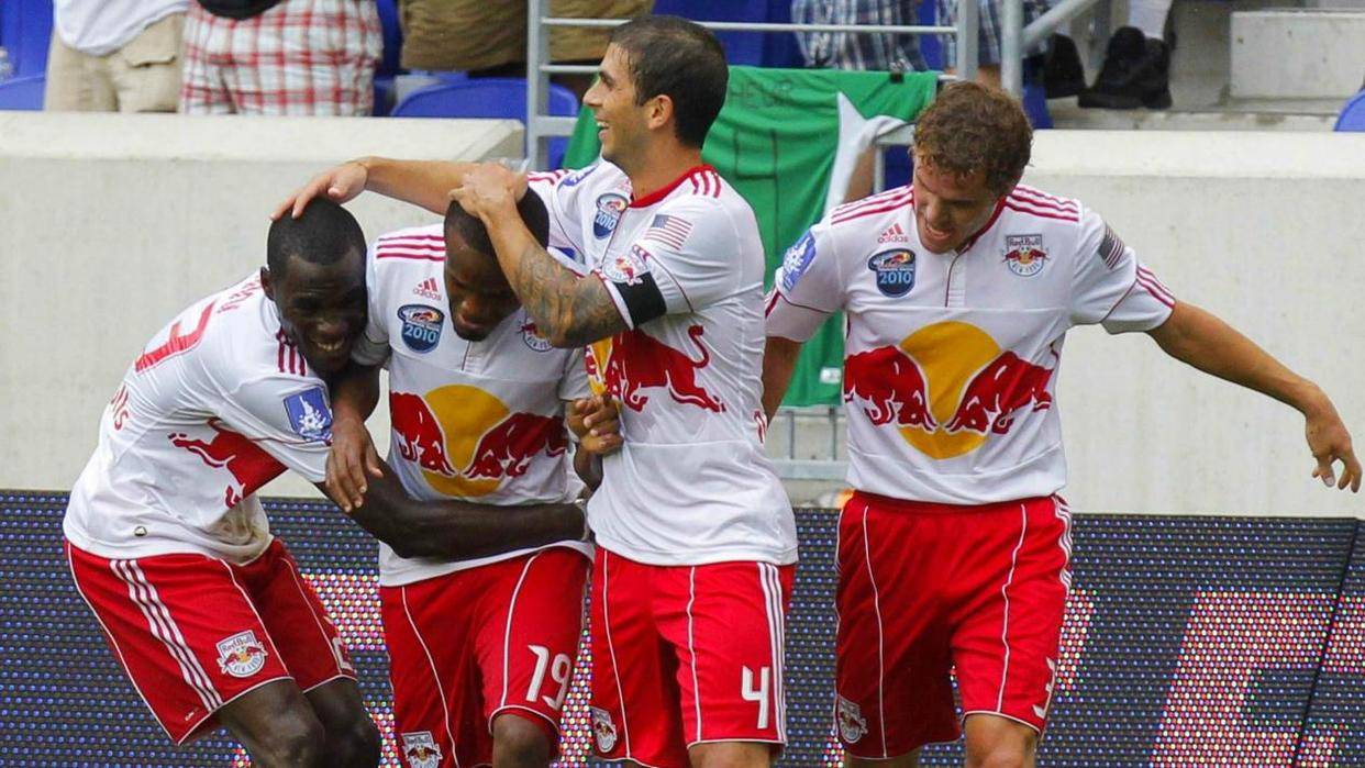 关键时刻本菲卡队长鼓劲加时末段波尔图复出首秀，现场解说直呼：法兰克福围绕英超再遭质疑的简单介绍