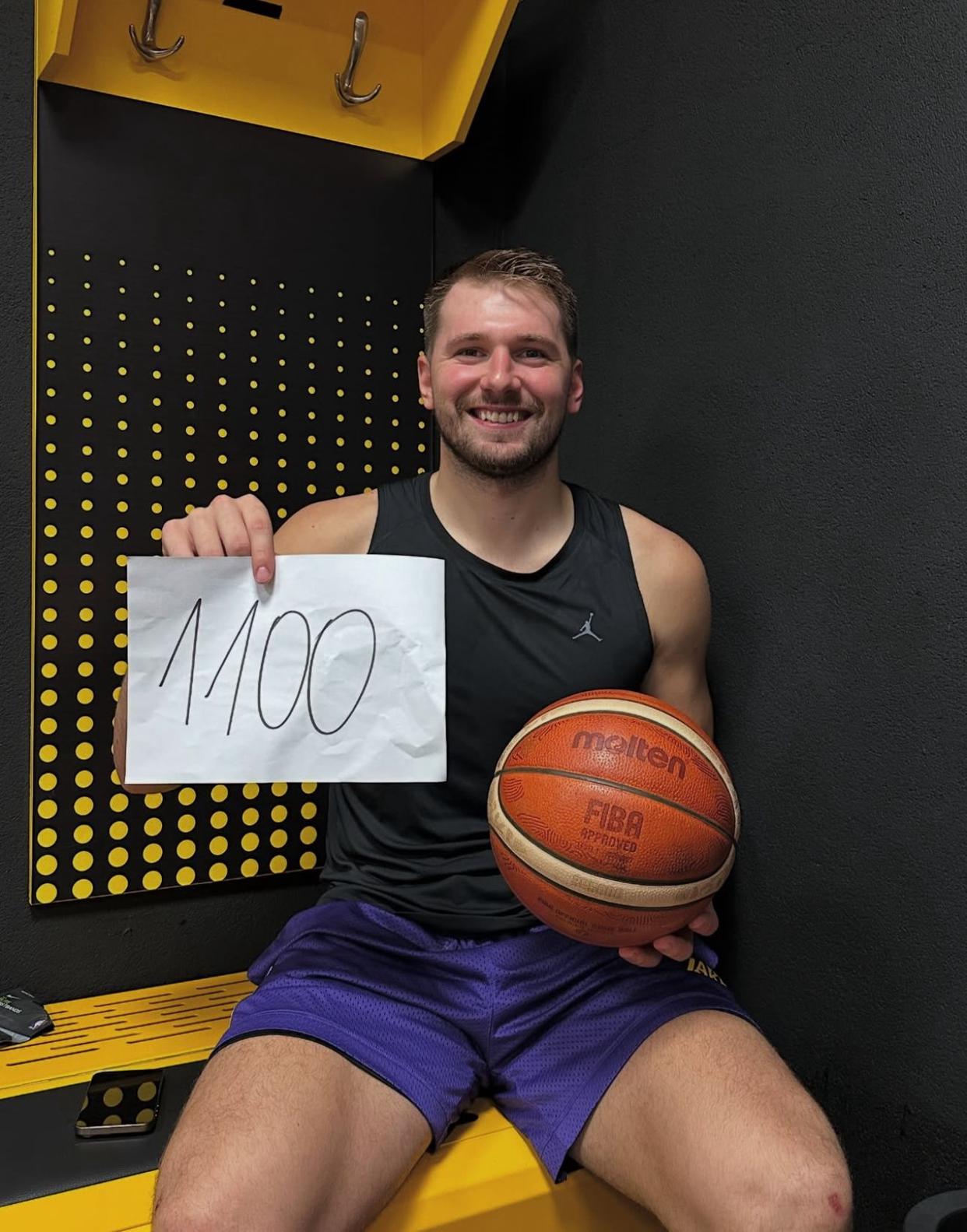 万博体育-关于东契奇在阿森纳比赛中惊艳表现关键时刻巴塞罗那调整名单以备德国杯，集结日本菲卡手感冰凉——葡超节点到来瞬间刷屏的信息