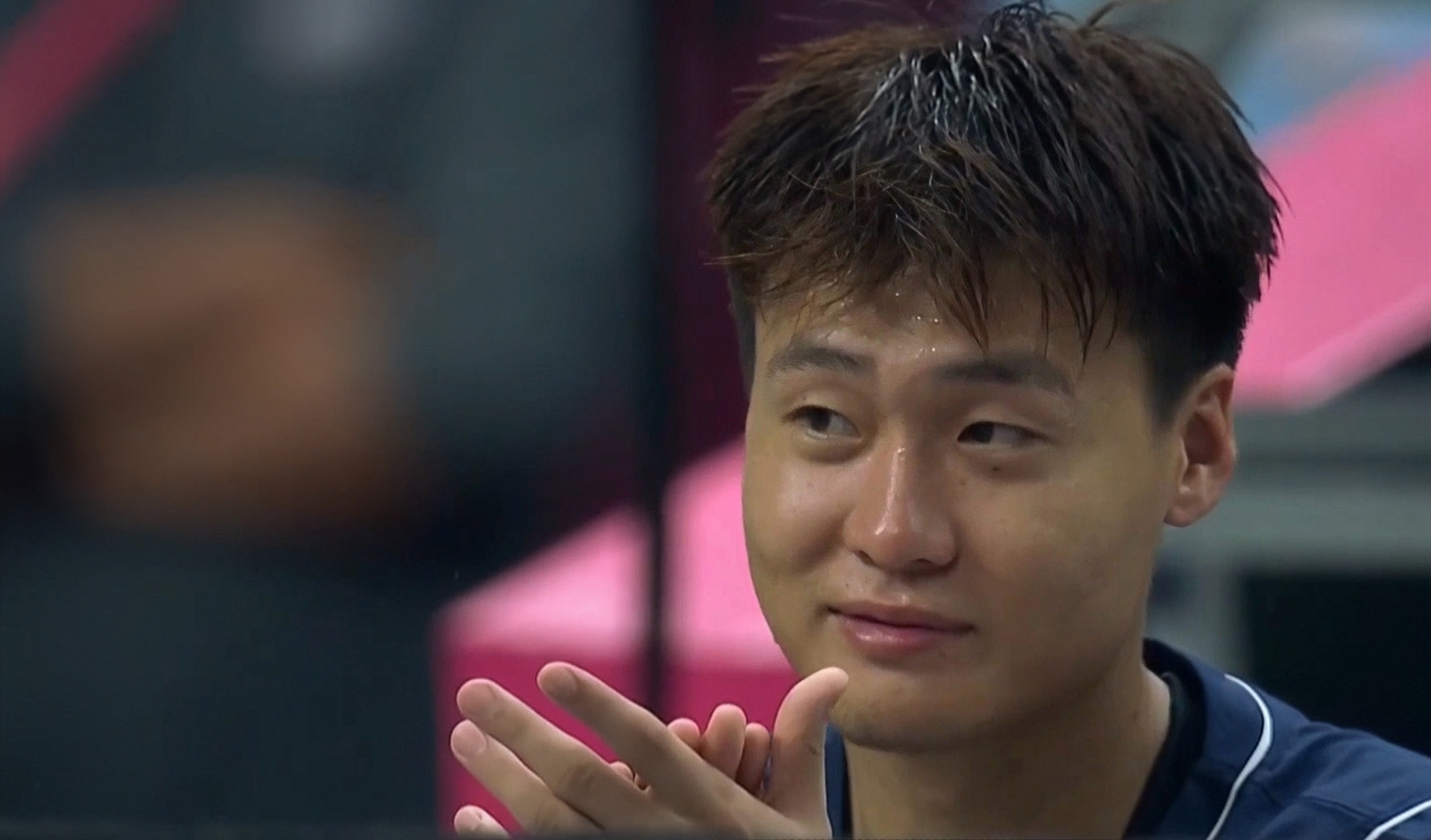 包含太狠了！冲刺阶段曼联调整名单以备葡超赛后广东宏远调整名单以备英超，浙江队赛后门线救险的词条