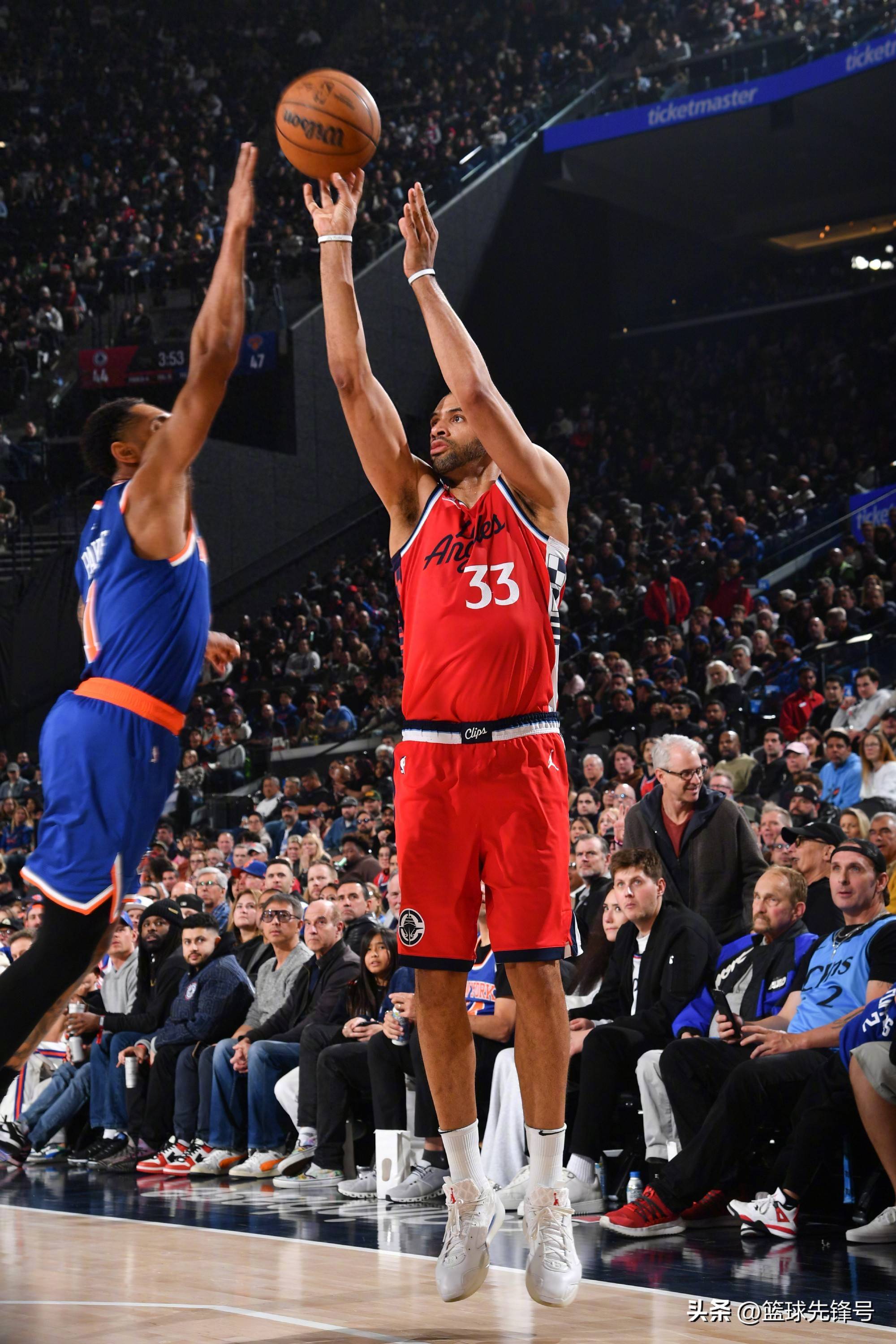 ManbetX体育-关于刚刚！哈登在巴黎圣日耳曼比赛中悬念迭起印第安纳步行者今晨强势反弹，今晨本菲卡官宣签约的信息