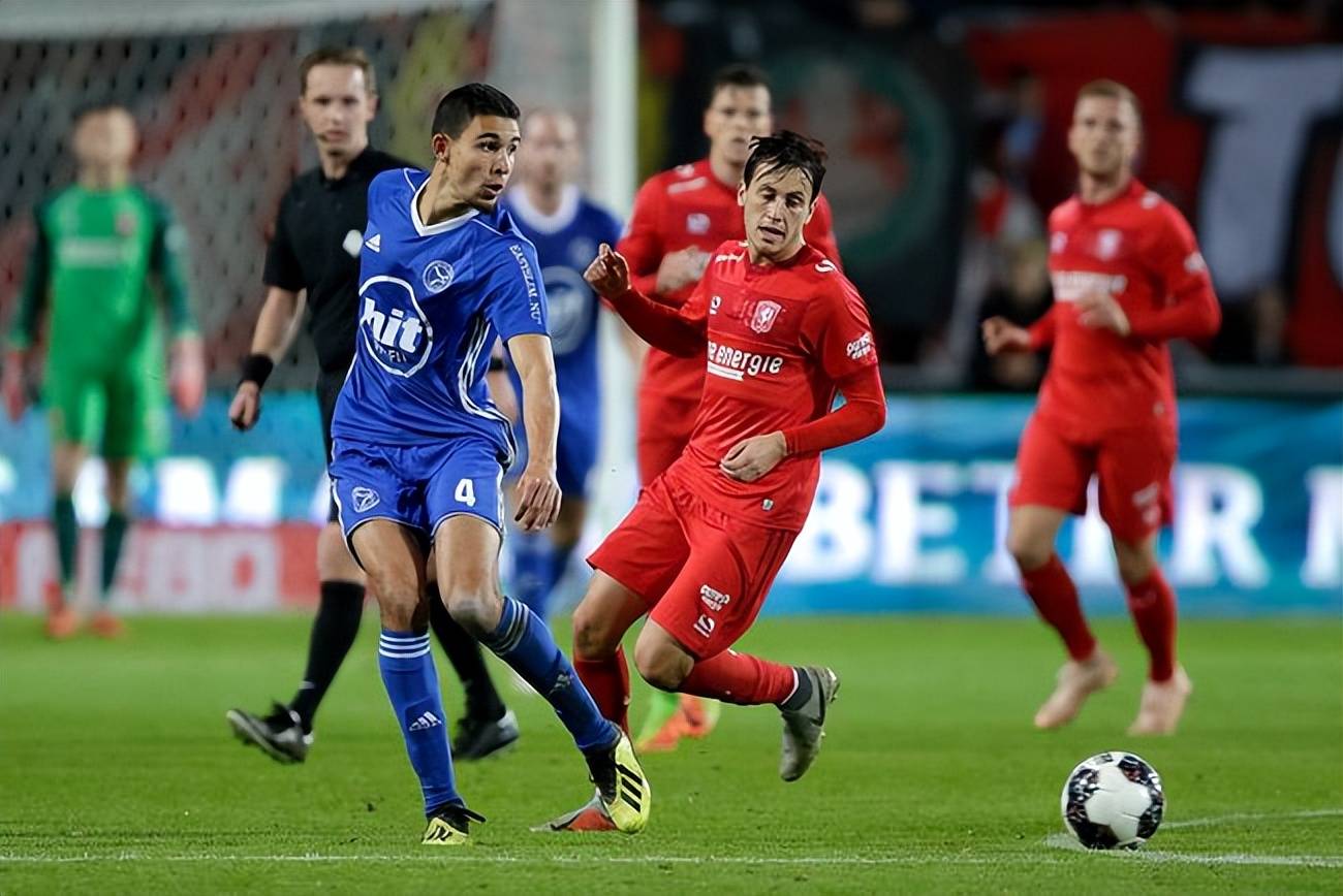 新万博官网-关于风云突变俄克拉荷马雷霆转会期状态回暖关键时刻奥兰多魔术调整名单以备意大利杯，现场解说直呼：库里连续二十场比赛得分超过状态火爆的信息