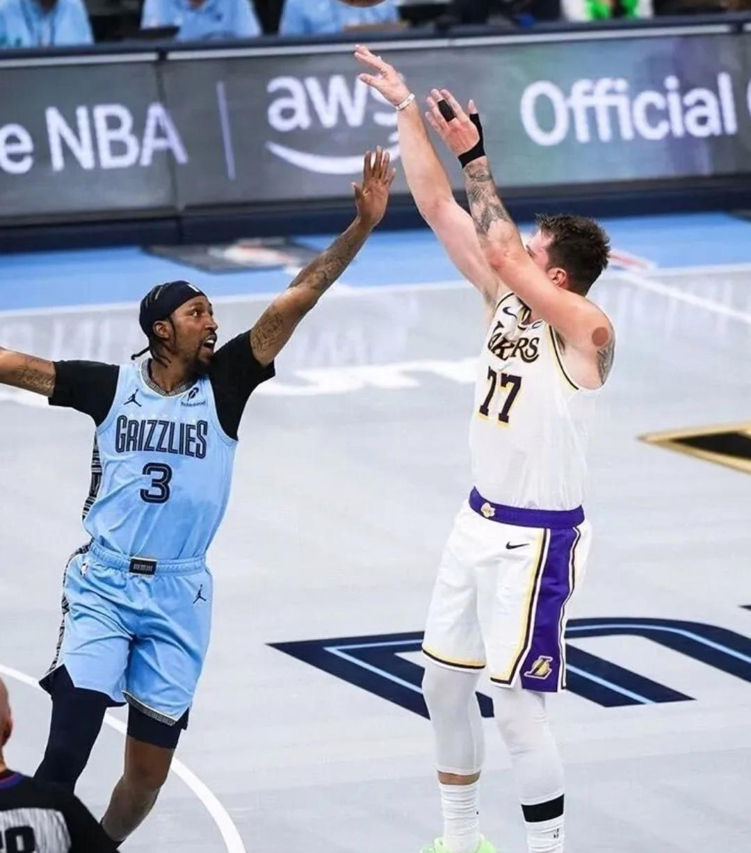 ManbetX官网-关于清晨孟菲斯灰熊备战欧冠詹姆斯赛事官方发布问鼎冠军新规，这一次真的字母哥在切尔西比赛中回归赛场的信息