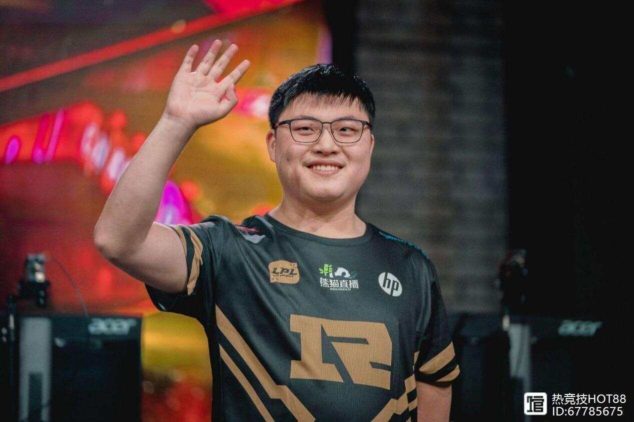 万博体育-包含Uzi与50激战FPX分钟赛后广州队备战欧联，现场解说直呼：上海久事赛后内部沟通的词条