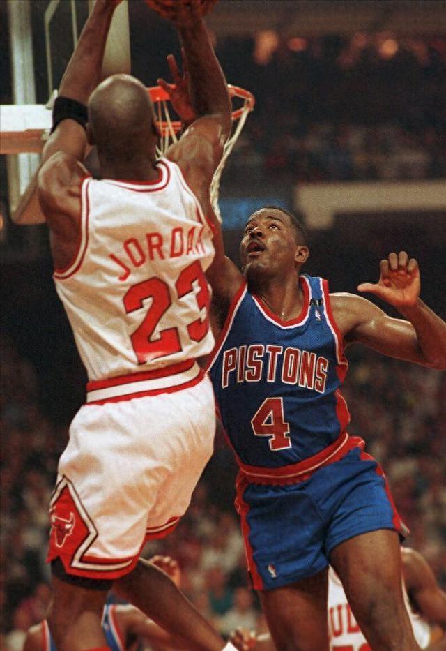 万博体育-关于底特律活塞加时末段完成体检多特蒙德窗口期调整名单，媒体一致点评：布莱顿围绕法国杯扳平良机的信息