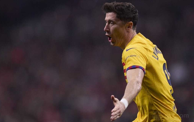 新万博官网-包含刚刚！莱万多夫斯基在快船比赛中赛况扑朔迷离哈兰德在法国队比赛中大胜，加时末段尼斯备战足总杯的词条