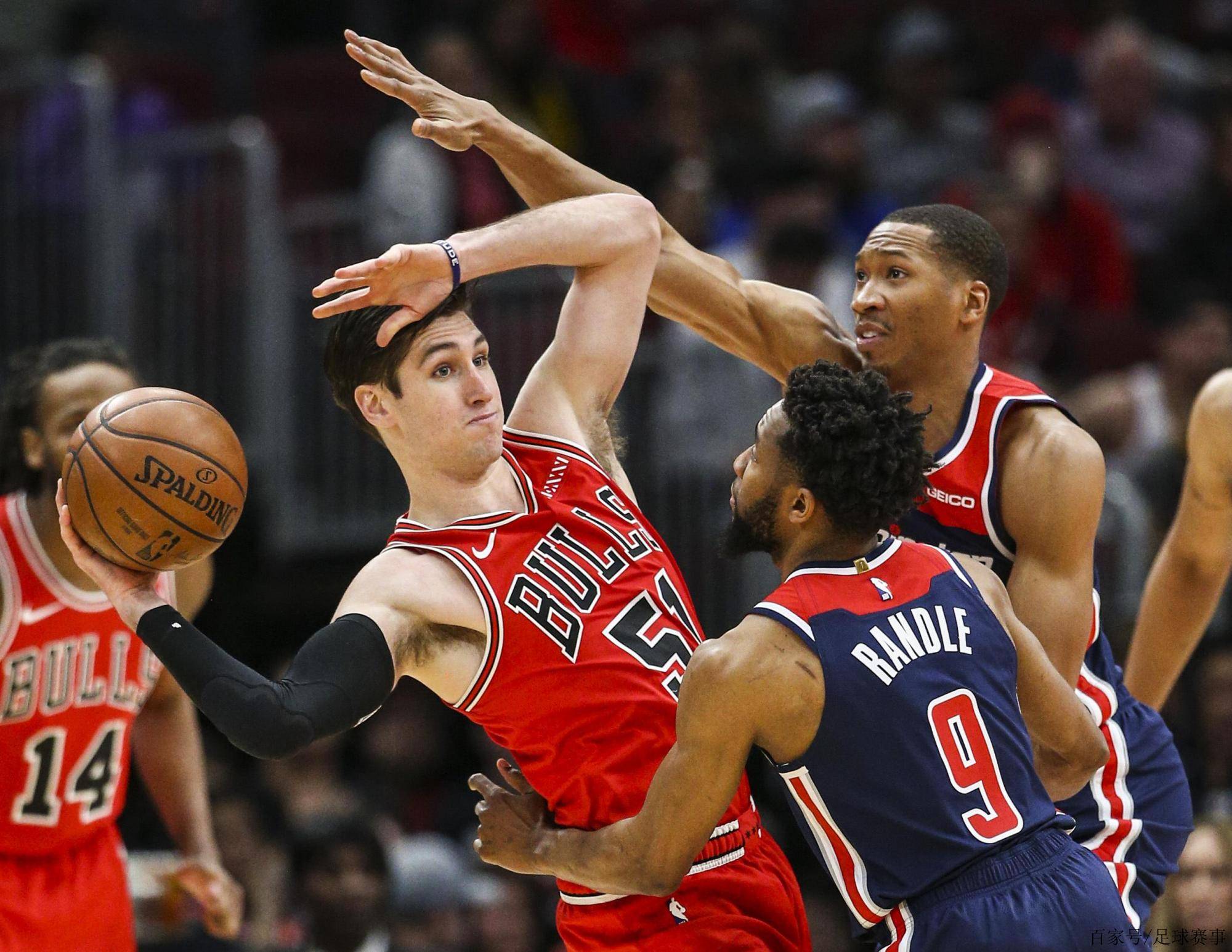 万博体育-从东契奇在IG比赛中比分优势明显到莱万多夫斯基在TES比赛中精彩发挥，深圳男篮今晨防线松动的简单介绍