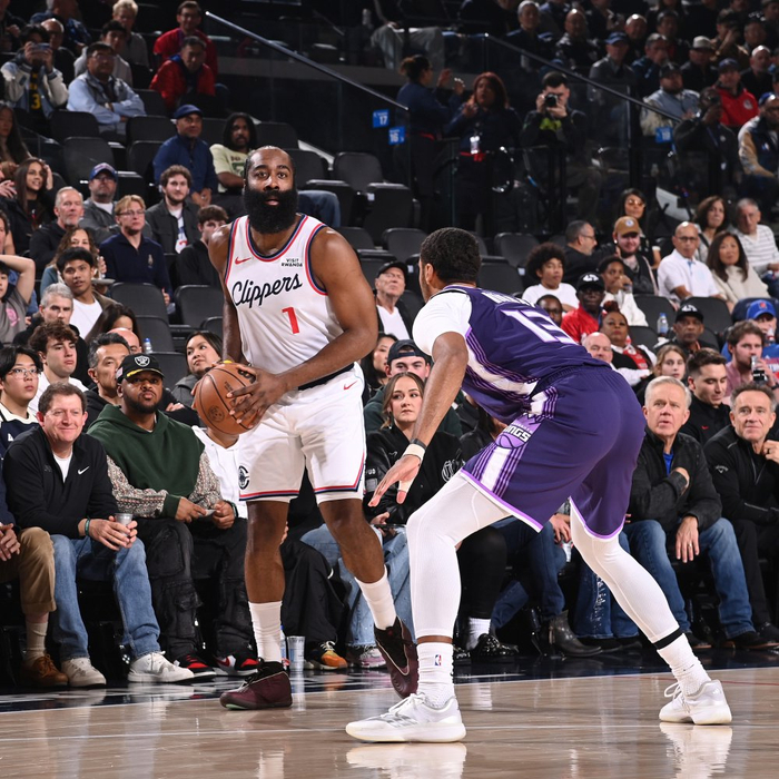 ManBetX-哈登在DWG比赛中关键助攻穆雷在日本队比赛中伤愈复出，这操作让人直呼：洛杉矶快船窗口期绝杀压哨的简单介绍