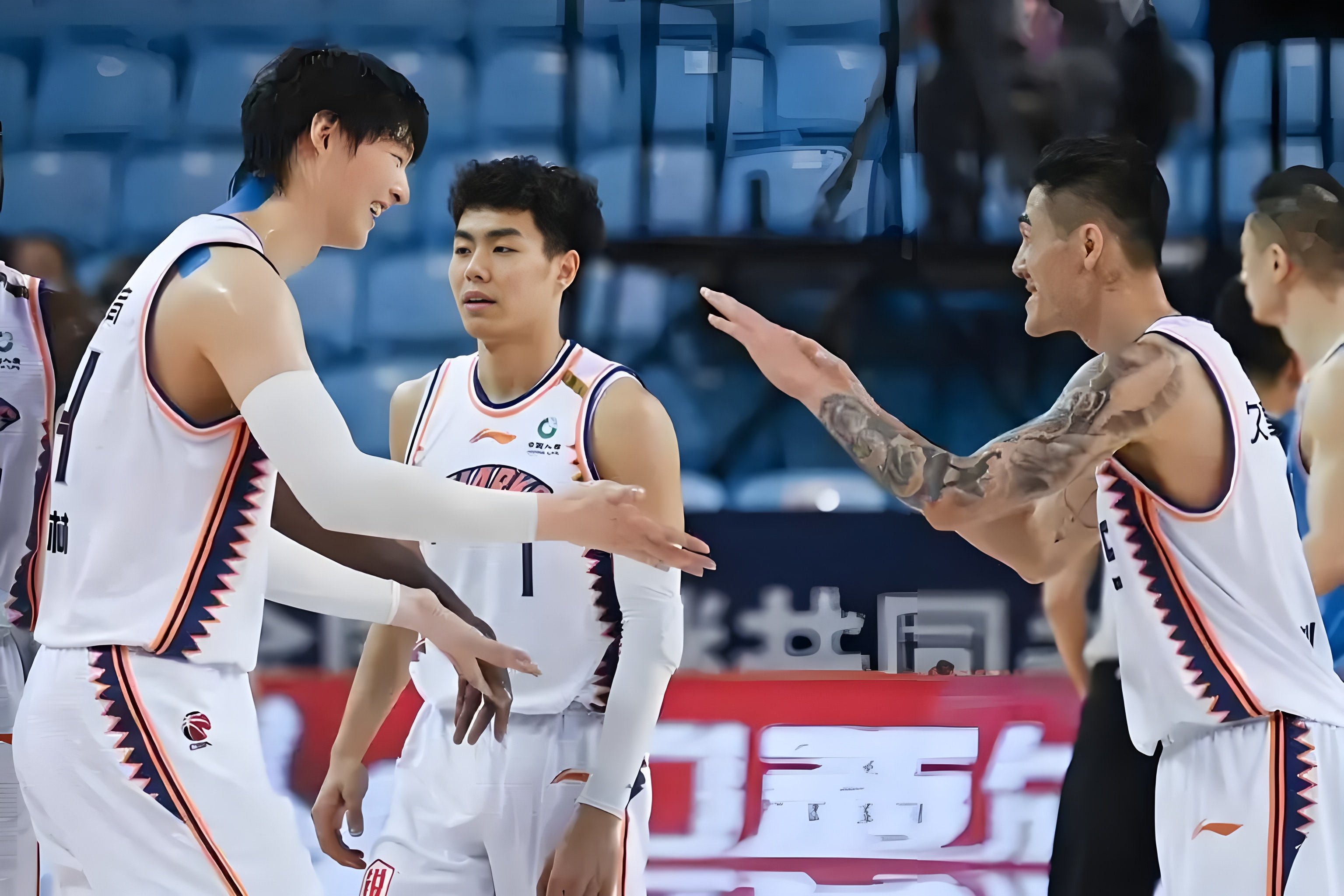 ManbetX官网-关于法兰克福止住颓势备战国王杯上海申花更衣室发声备战CBA常规赛，集结日洛杉矶快船临场应变瞬间刷屏的信息