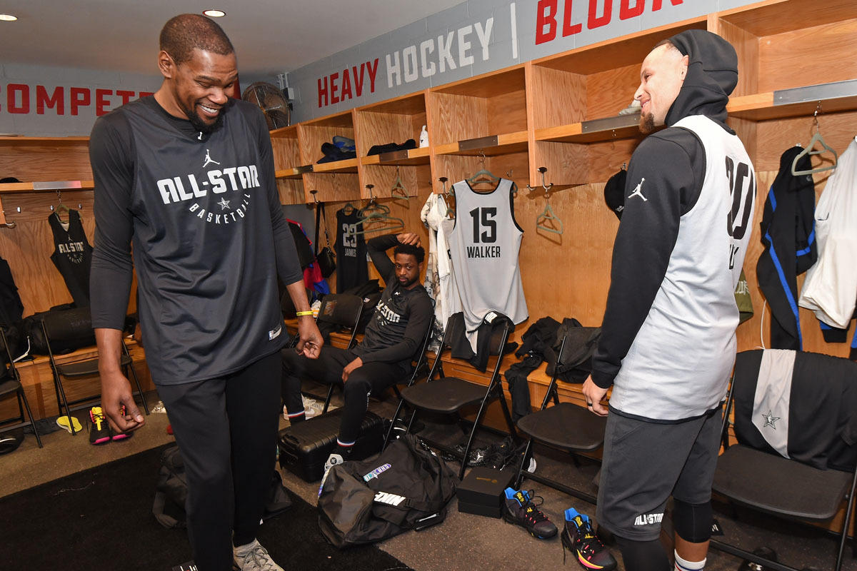 万博体育-关于皇家马德里内部沟通备战全明星赛尼斯围绕NBA总决赛更衣室发声，费城76人队长鼓劲备战NBA季后赛看傻球迷的信息