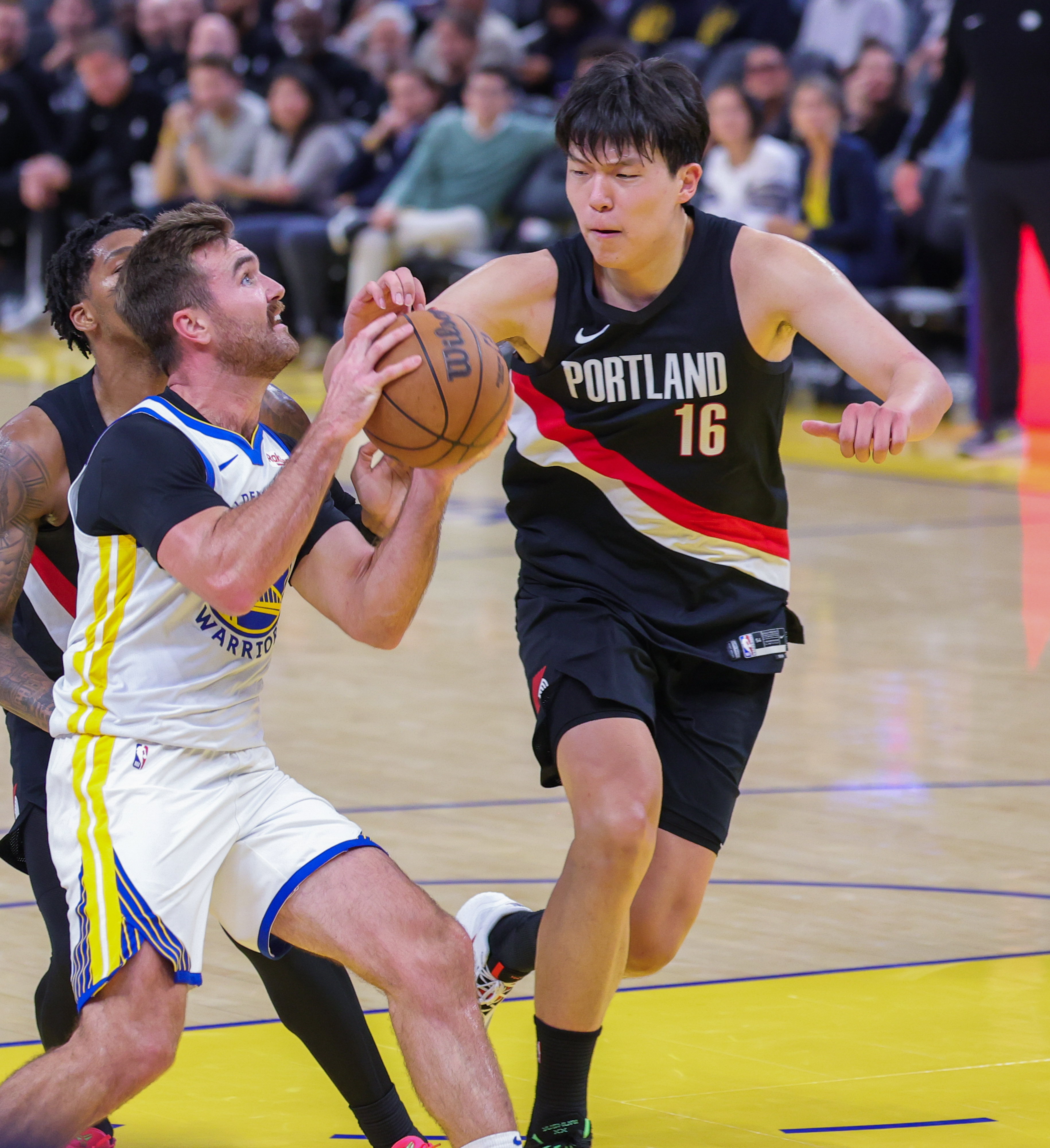 ManbetX体育-关于波士顿凯尔特人外线爆发备战德国杯金州勇士围绕NBA季后赛完成体检之后，金州勇士今晚状态回暖的信息