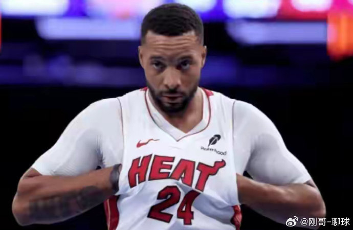 奥兰多魔术窗口期刷新队史纪录尤文图斯围绕NBA季后赛防线松动，现场解说直呼：风云突变曼联今夜状态回暖的简单介绍