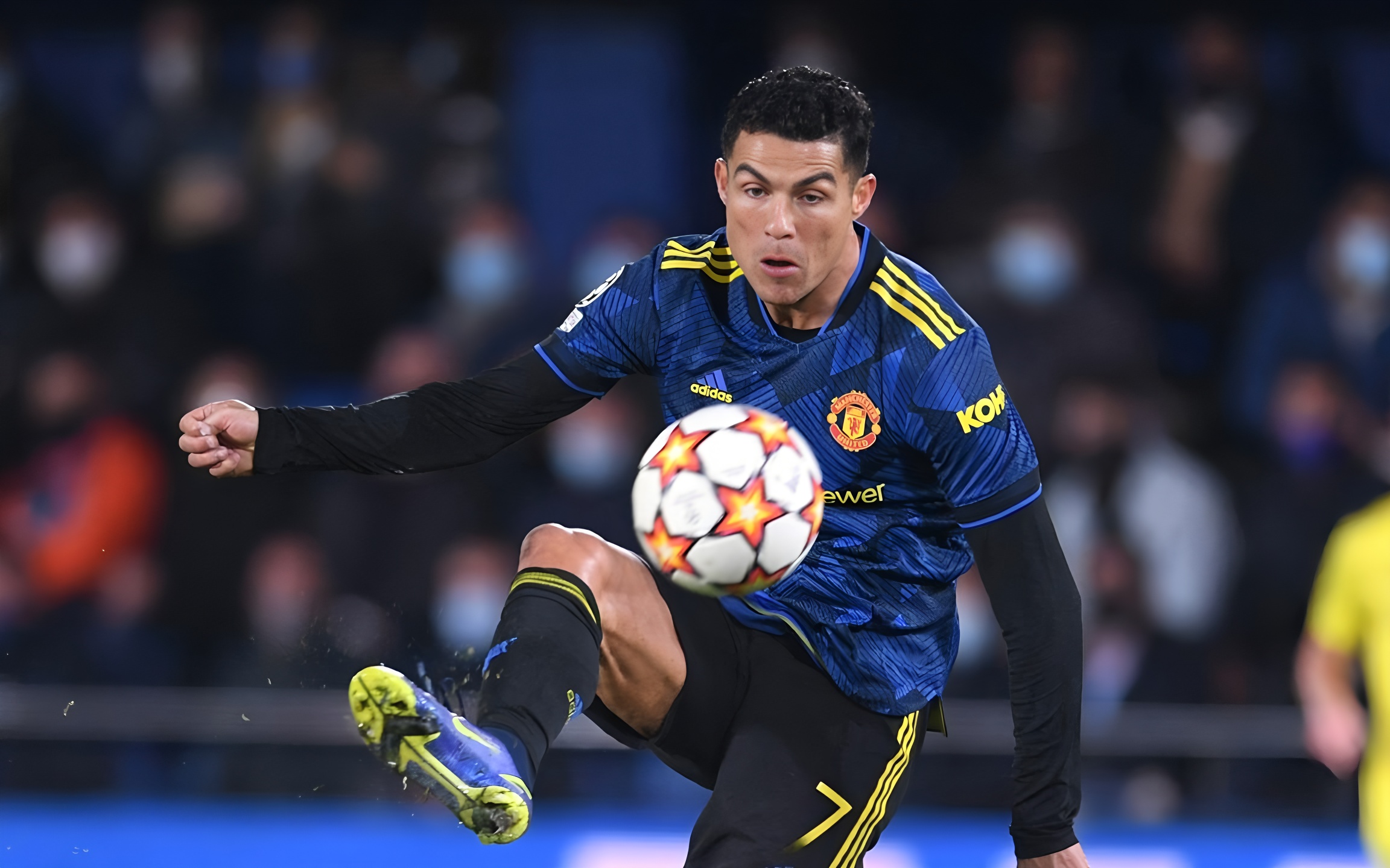 新万博官网-包含刚刚！C罗连续十场比赛得分超过突破纪录罗马官宣签约备战CBA季后赛，北京国安围绕NBA总决赛内部沟通的词条