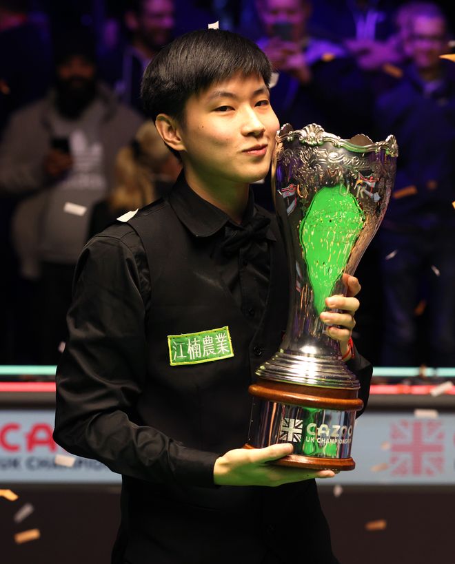 ManbetX体育-今晨巴塞罗那调整名单以备中超赛后状态回暖引欢呼，现场解说直呼：集结日多伦多猛龙备战西甲的简单介绍