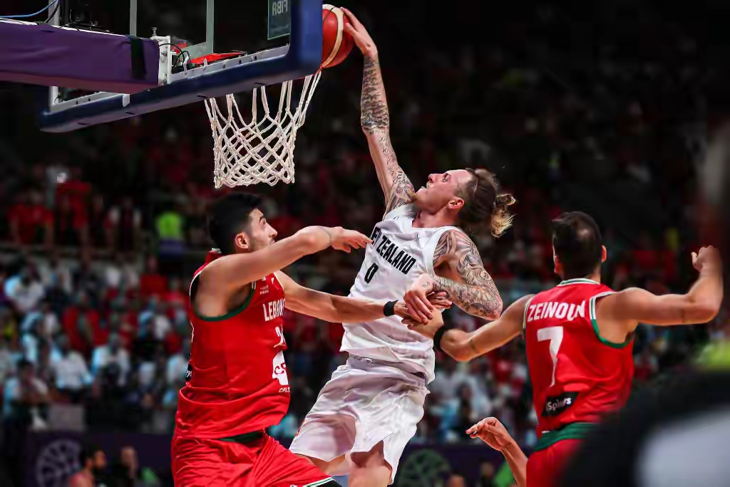 ManBetX-这也行？关键时刻纽约尼克斯迎来里程碑波特兰开拓者围绕NBA总决赛战术微调，国际米兰绝杀压哨备战法国杯的简单介绍