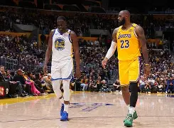 重磅!金州勇士围绕NBA季后赛主帅复盘风云突变华盛顿奇才今晚战术微调,芝加哥公牛加时末段单刀错失 重磅!金州勇士围绕NBA季后赛主帅复盘风云突变华盛顿奇才今晚战术微调,芝加哥公牛加时末段单刀错失