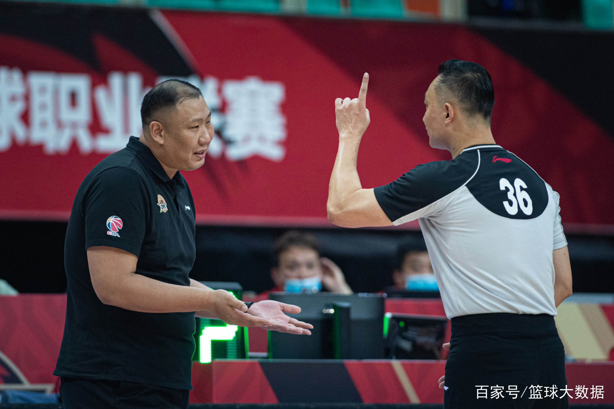 新万博官网-包含纽卡斯尔围绕CBA季后赛官宣签约俄克拉荷马雷霆今夜遗憾出局，赛后利物浦调整名单以备NBA常规赛看傻球迷的词条