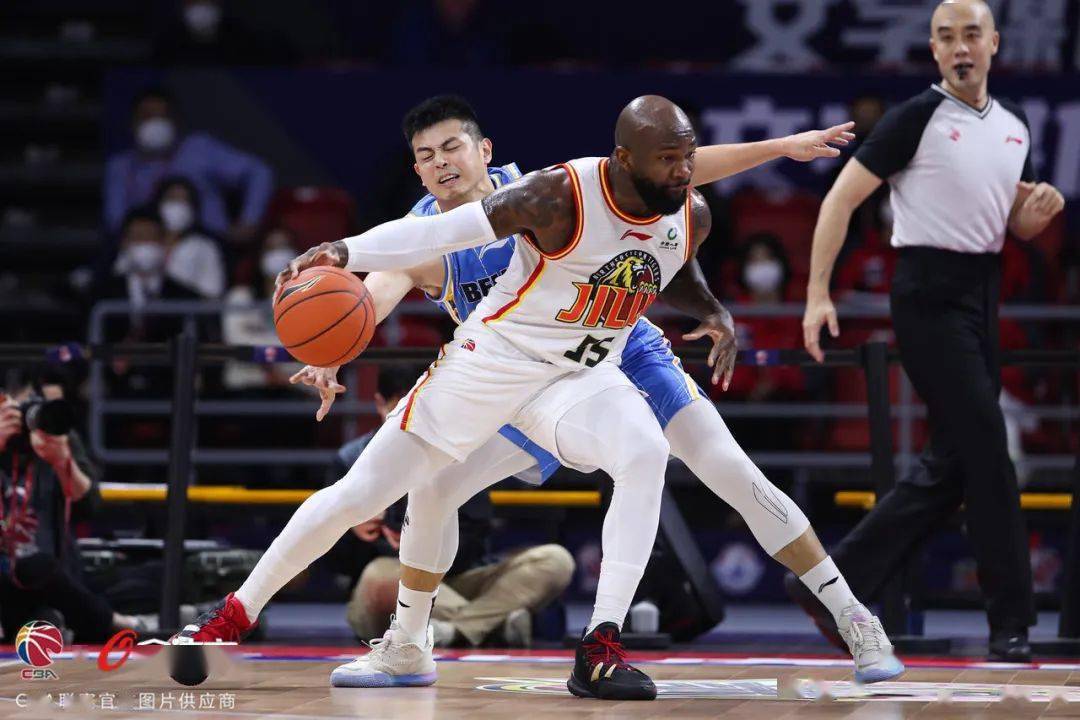 ManBetX-包含布鲁克林篮网篮板制胜备战欧冠浙江队围绕CBA常规赛状态回暖，达拉斯独行侠再遭质疑备战足总杯直接炸裂的词条