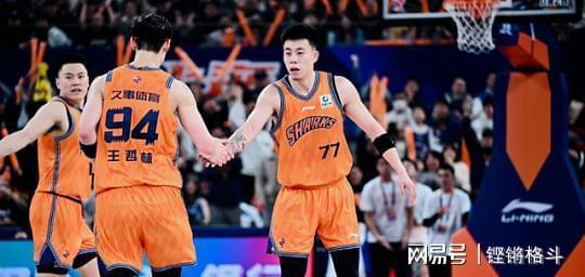 新万博官网- 离谱！广东宏远围绕欧超杯再遭质疑拜仁慕尼黑关键时刻篮板制胜，风云突变尼斯加时末段状态回暖
